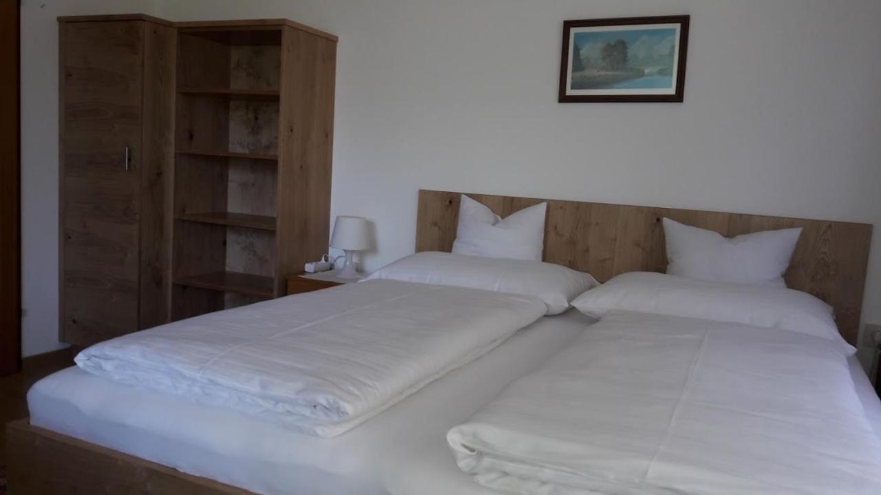 Haus Dorfblick Hotel Pragraten Bagian luar foto