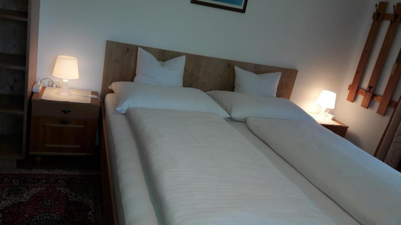 Haus Dorfblick Hotel Pragraten Bagian luar foto